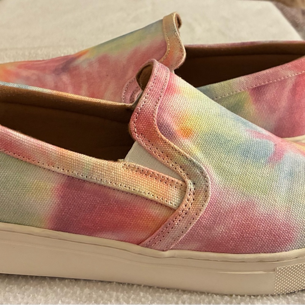 Indigo Rd Tie-Dye Pastel Rainbow Slip-On Canvas Sneakers Hippie Boho Retro 60s